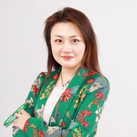 Portrait of Heng Kiki Yue, Founder and CEO of TIGA Financial